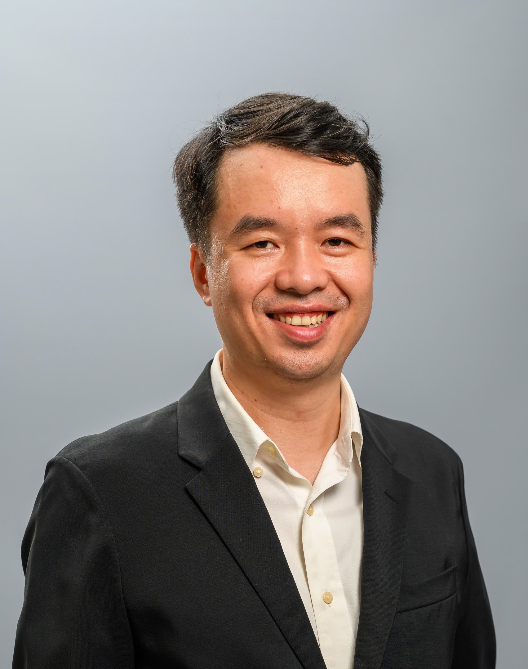 Ông Trần Duy Khiêm